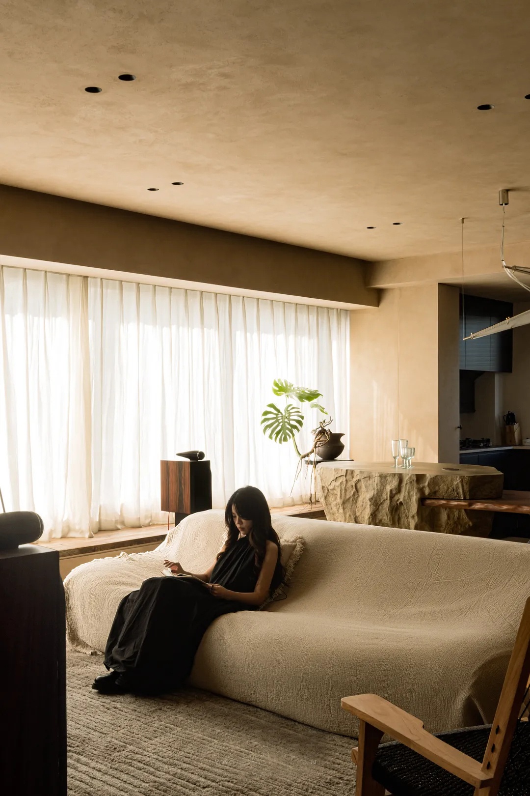 野奢侘境,塑起一人居的生活架构丨中国杭州丨颜青软装-14