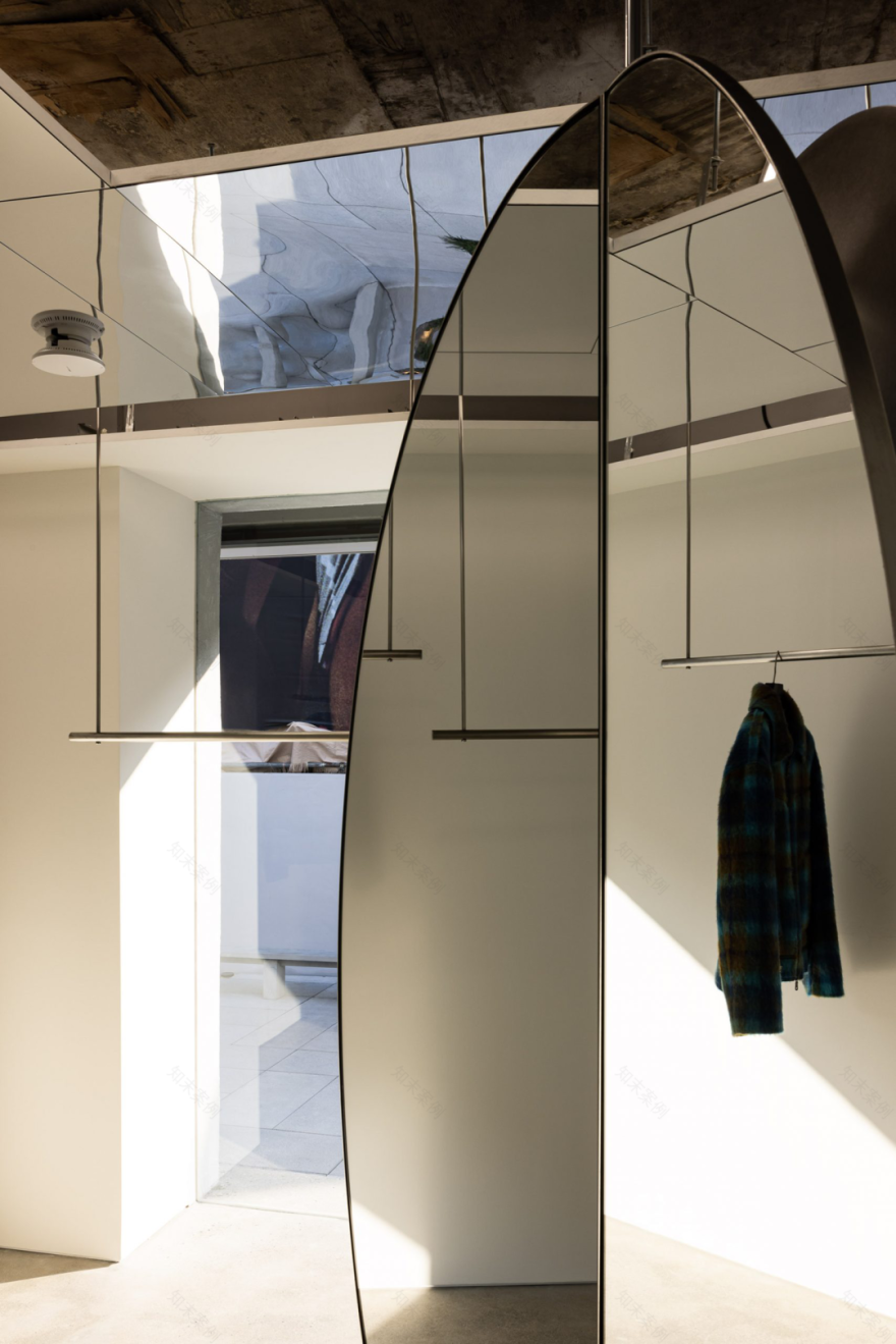 韩国 Creative Studio Unravel 10 个先锋设计 -303