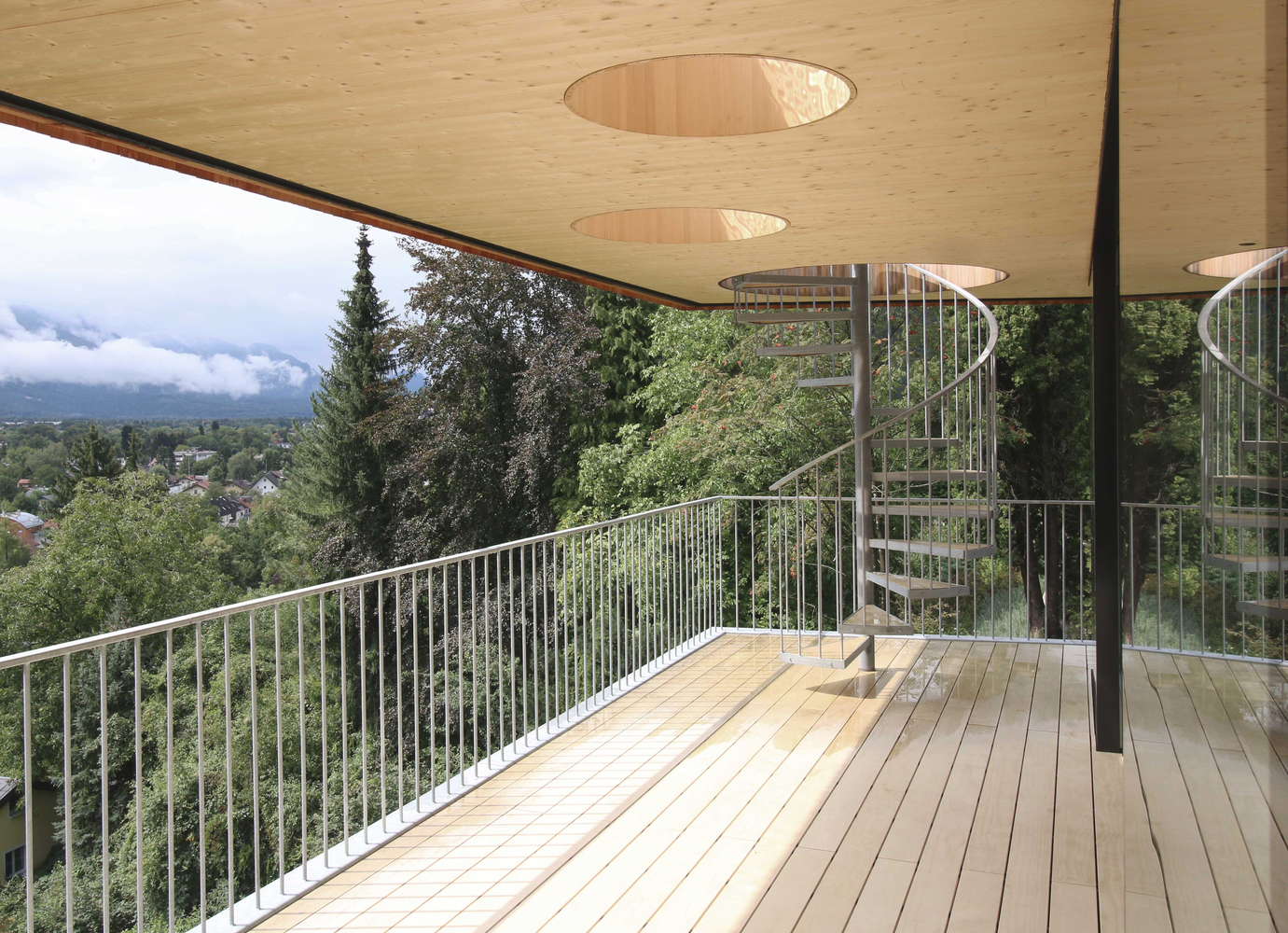 奥地利萨尔茨堡山上的现代木屋住宅设计丨lechner & lechner architects-18