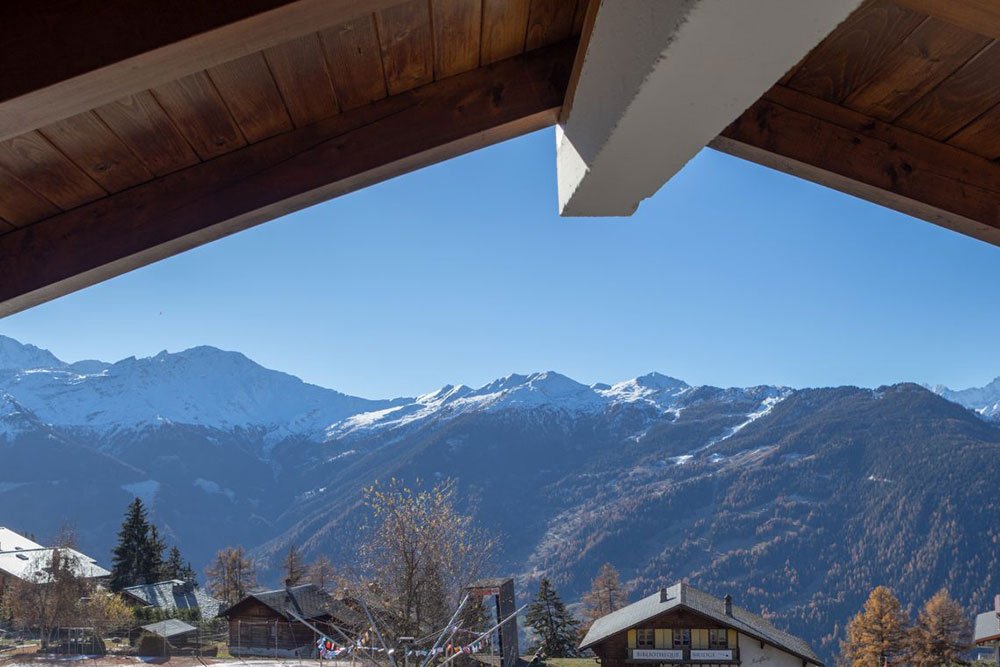 瑞士实验性高山酒店 | 时尚与传统的完美融合-28
