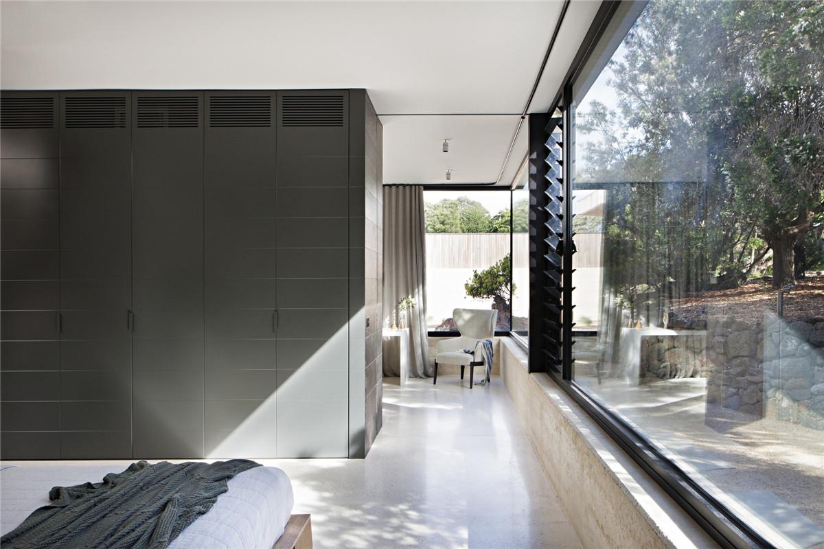 与树木交织的板筑小屋丨澳大利亚-9