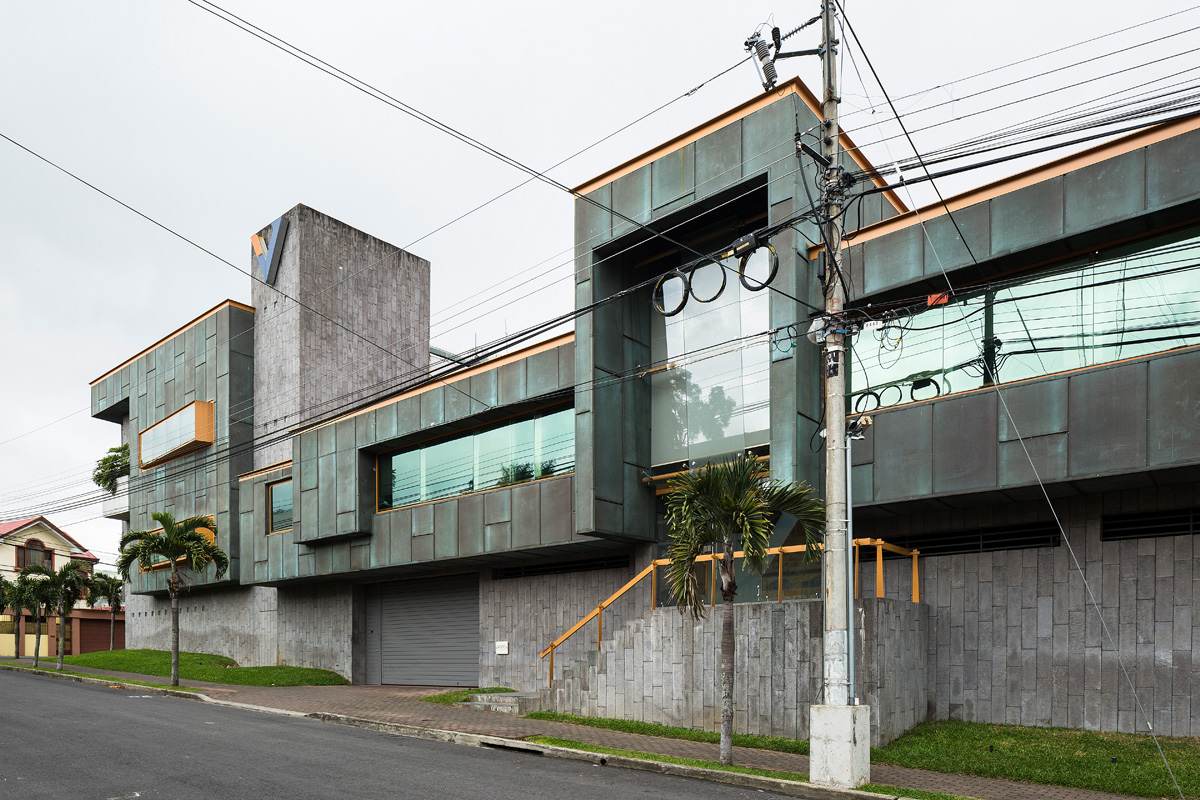 Van der Laat & Jiménez总部大楼，哥斯达黎加 / FORO ARQUITECTOS-5