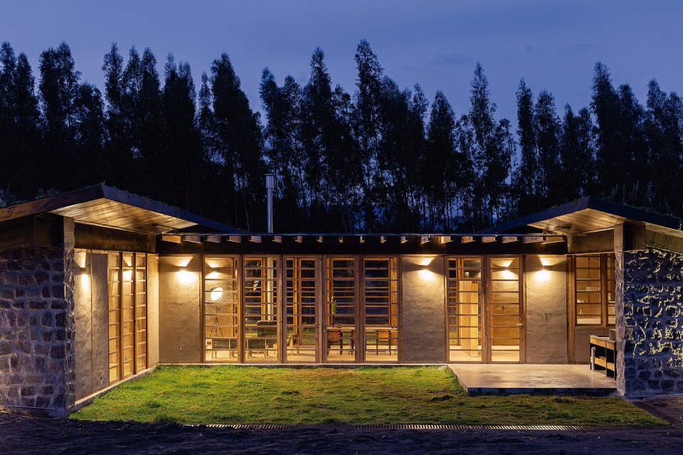 厄瓜多尔 Patios 住宅-16