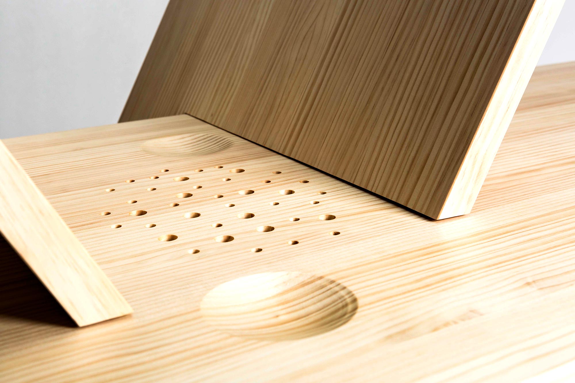 由于不清楚 Xtable 在特定语境中的准确含义，仅从字面难以进行准确唯一翻译，这里可暂保留 Xtable 不做翻译若 X 有特定指代或 Xtable 是特定领域术语，请提供更多背景信息 丨Mayice Studio-15