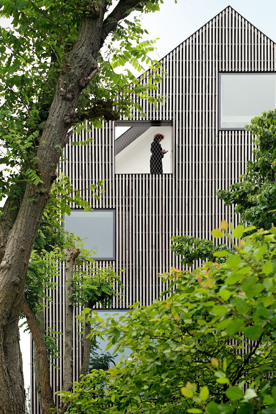 比利时特色小镇个性住宅改造-15