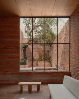 皮鲁莱斯之家丨墨西哥丨Escobedo Soliz（Pavel Escobedo等）