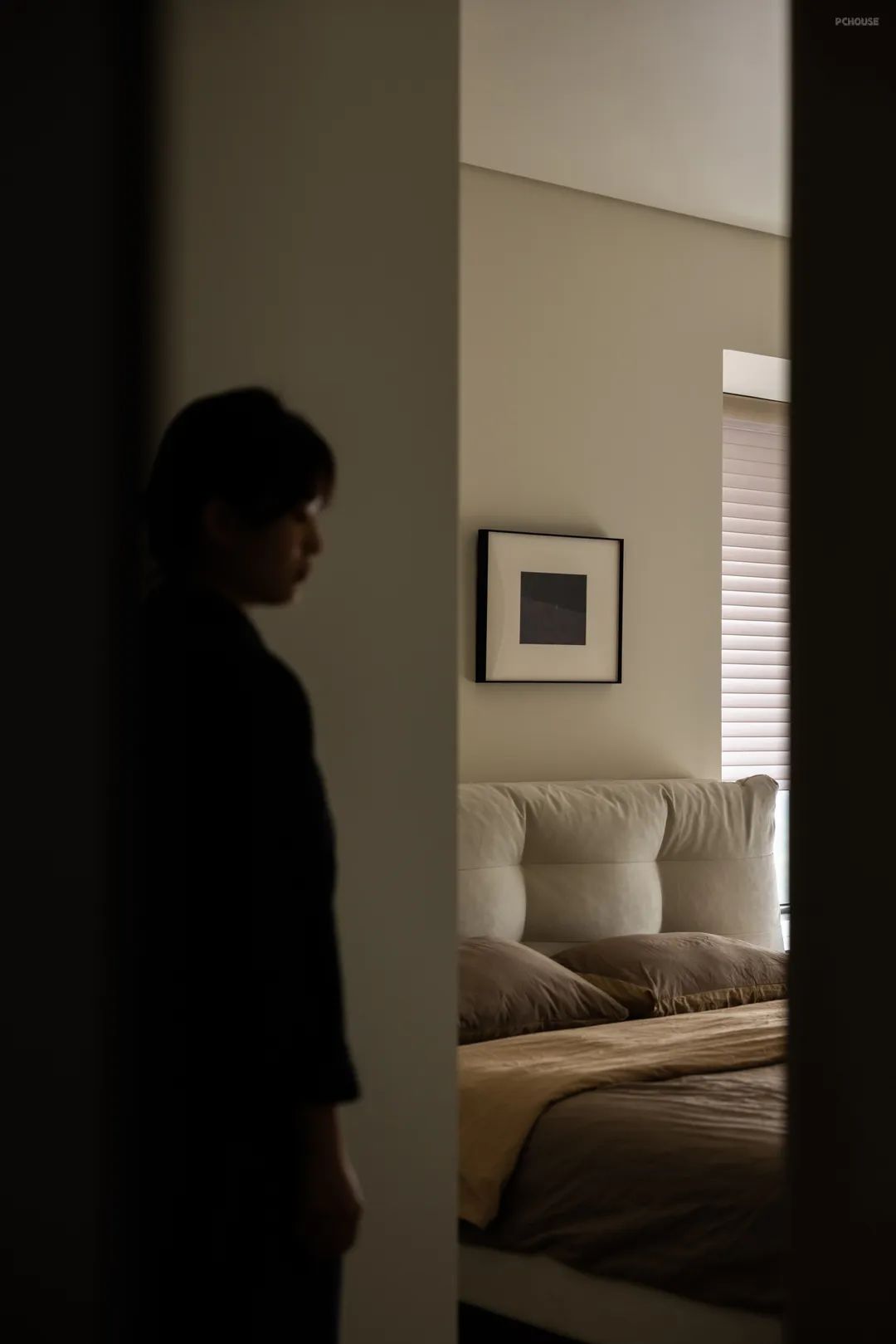 有娃家庭的现代极简风格设计-71