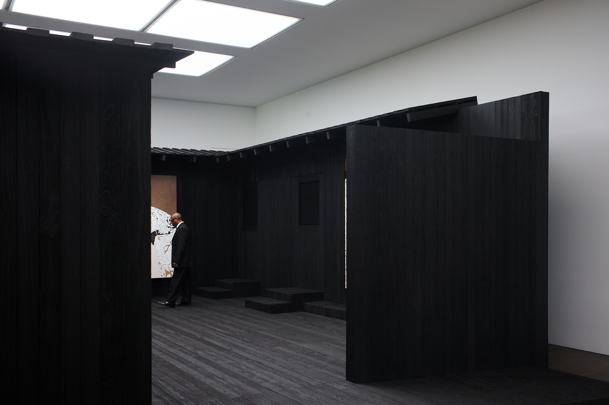 Awulai Ashia & Nkyinkyim Exhibition at Gagosian / DeRoche Projects-31