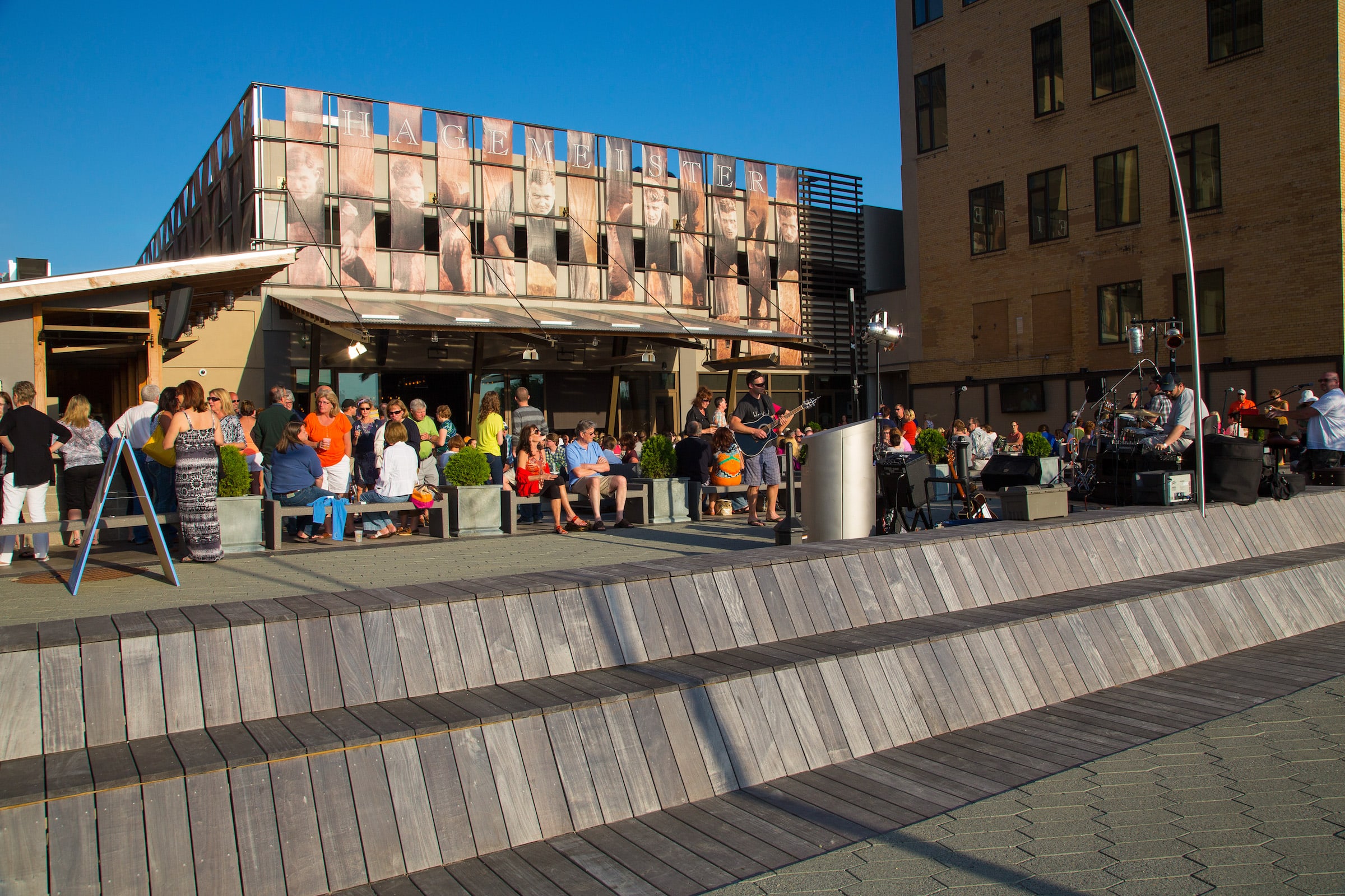 绿湾市 CityDeck 滨水景观丨美国-24