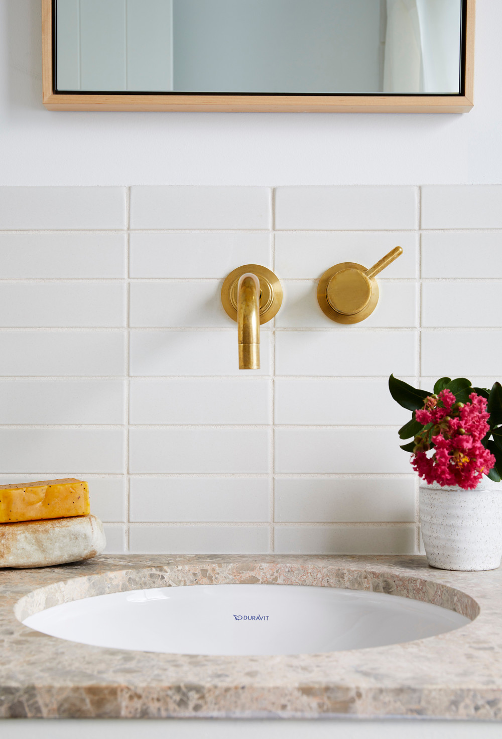 蒙塔克简朴优雅的 Airbnb 短租公寓设计-17