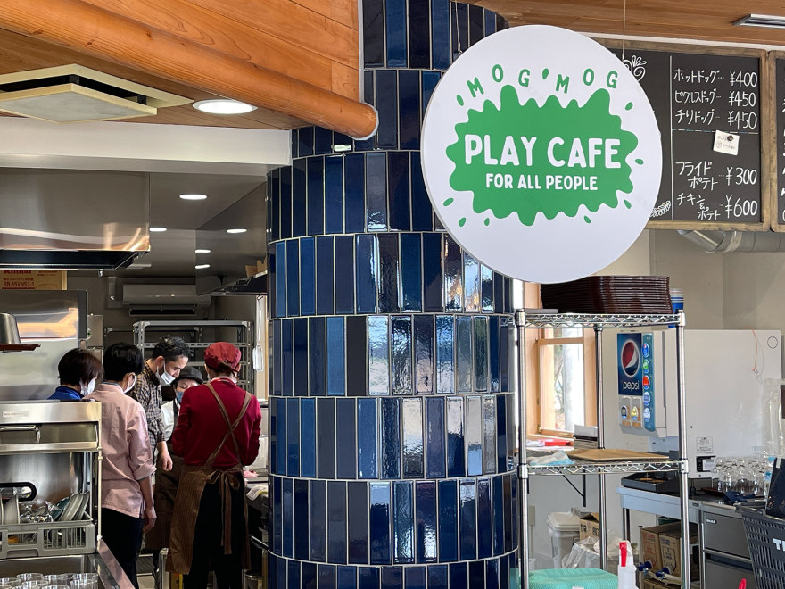 萌萌游戏咖啡馆(注:MOGMOG若为特定品牌名可按音译萌萌,若有更准确背景信息可按需调整) 丨日本福冈丨石井大吾デザイン室一級建築士事務所-29