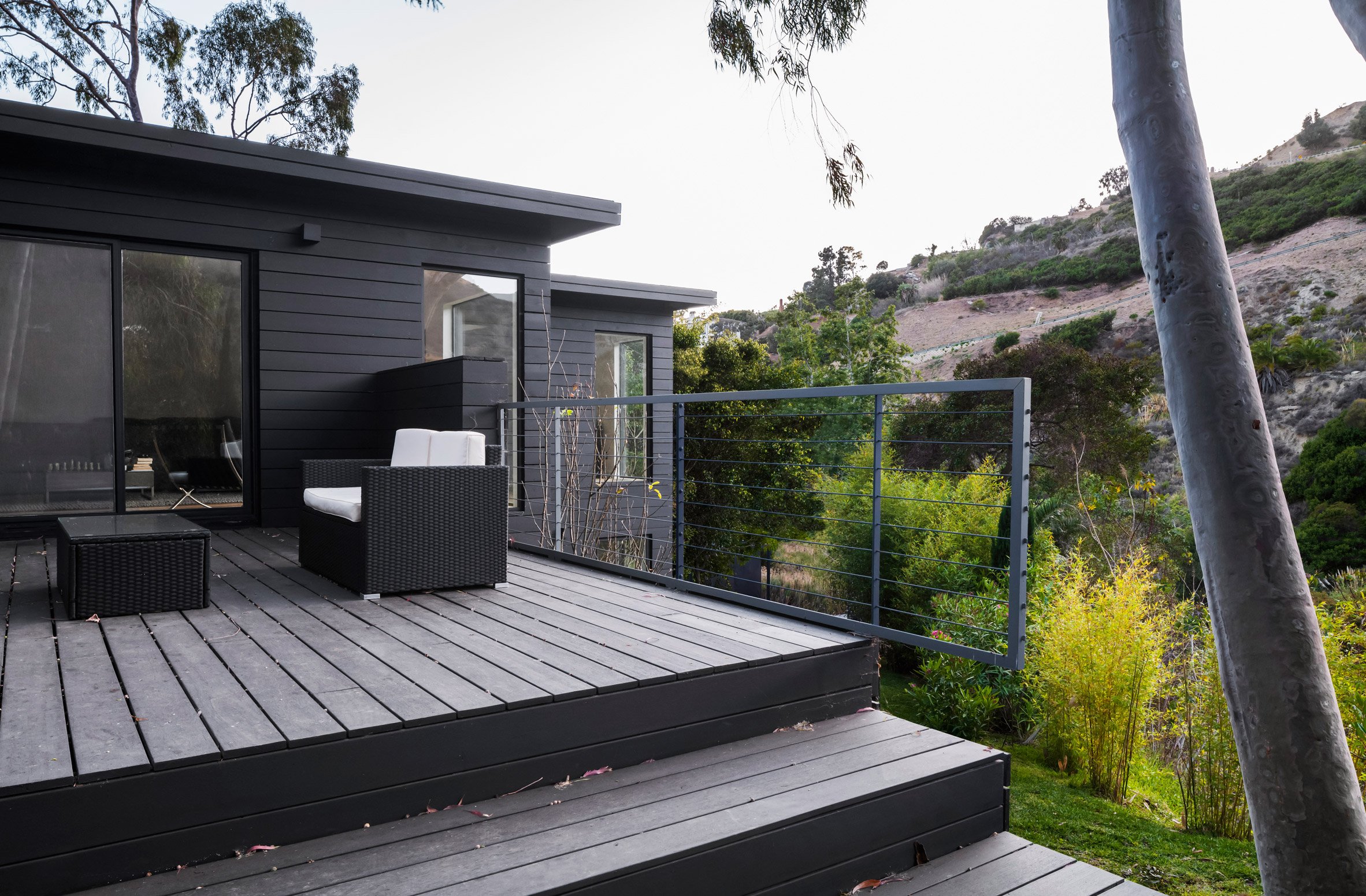 加州建筑师 Lorcan O'Herlihy 打造山间美景家庭住宅-12