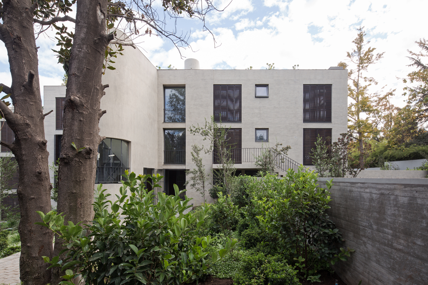 安第斯山脚下的混凝土庄园-53