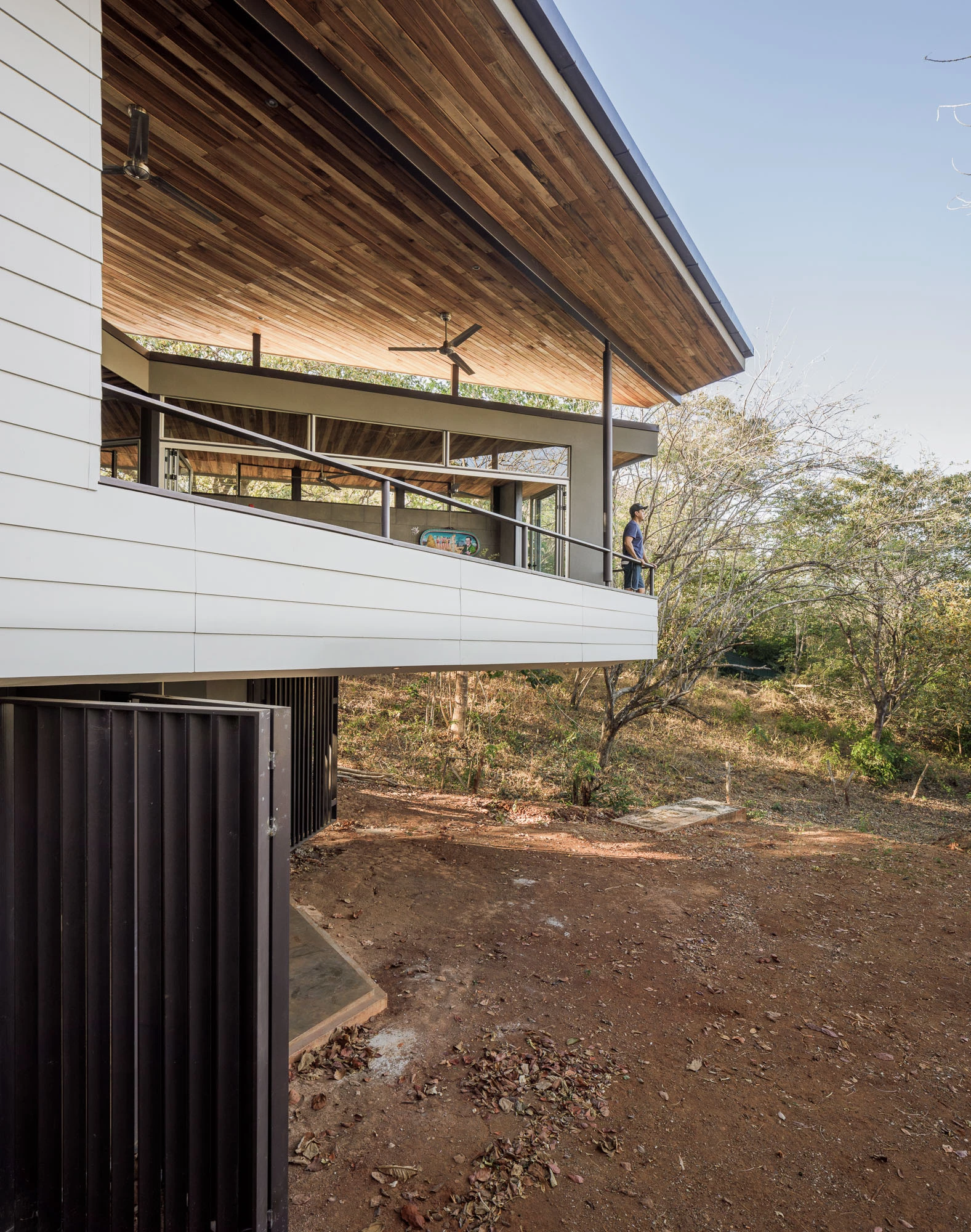 悬浮叶屋 · 绿色走廊中的生态住宅-12