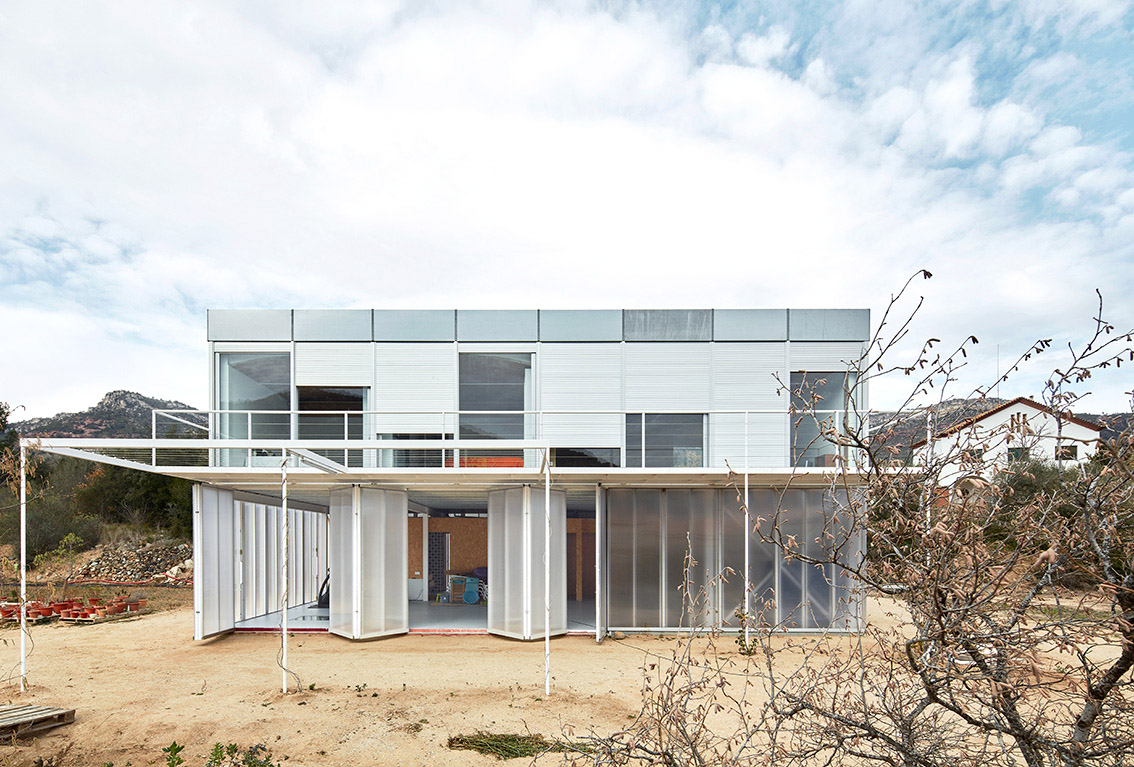 西班牙双层住宅丨Fake Industries Architectural Agonism + aixopluc-35