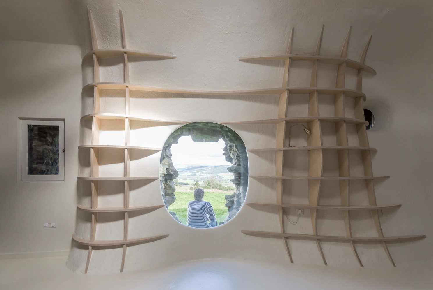 苏格兰废墟中的现代私人住宅-60