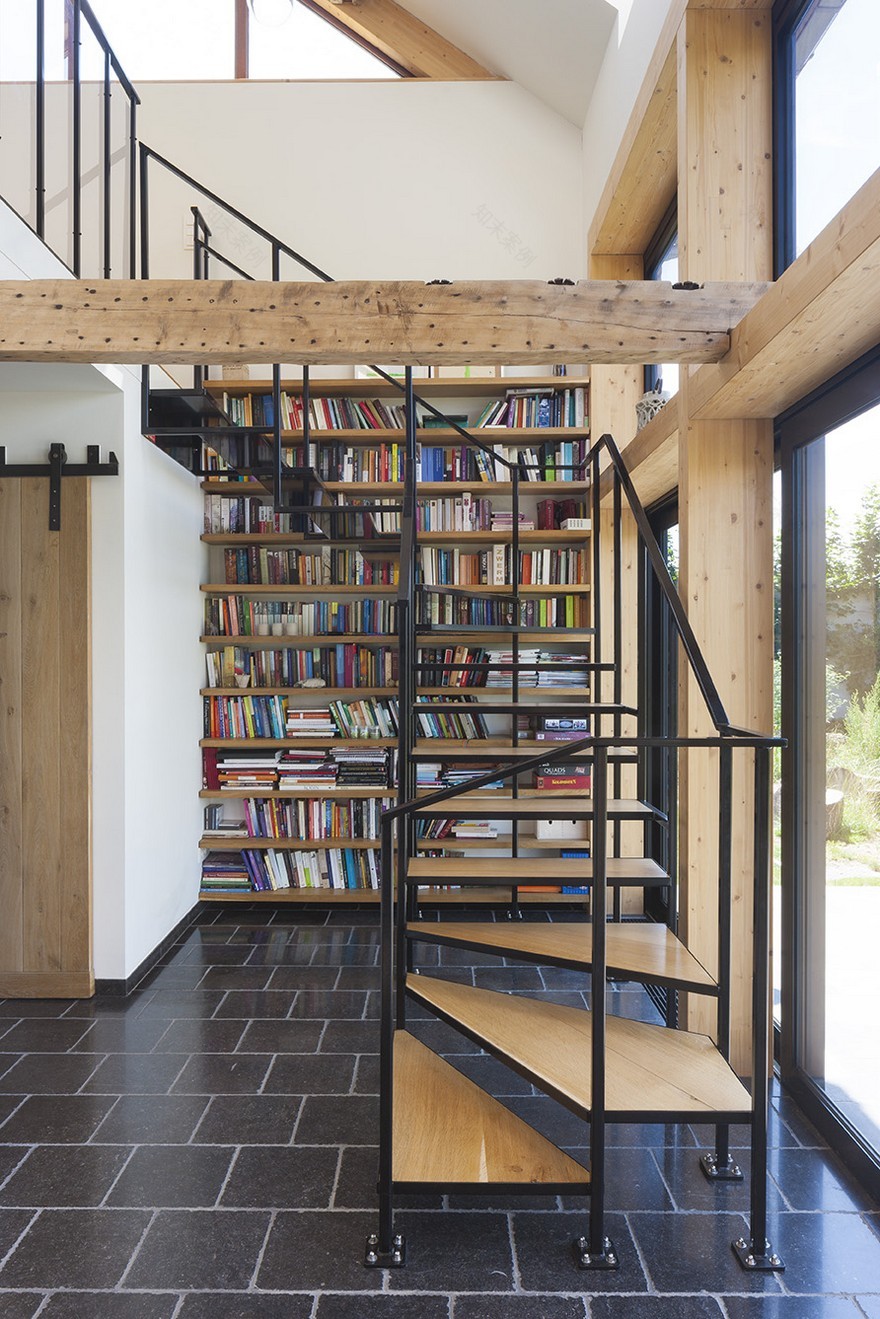 Old Clay Timbered House Renovated in Belgium by Burobill-15