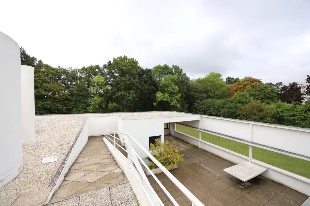 勒·柯布西耶的萨伏伊别墅 | 新建筑五点原则的完美实践-52