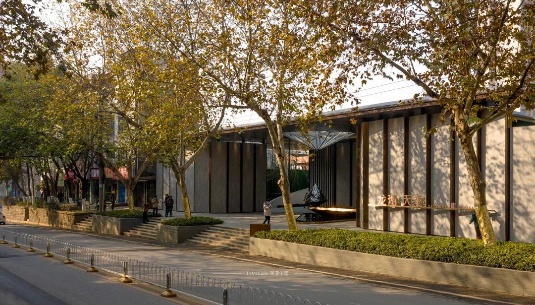 武汉龙湖·天玺体验区丨中国武汉丨上海澜道佑澜环境设计有限公司-17