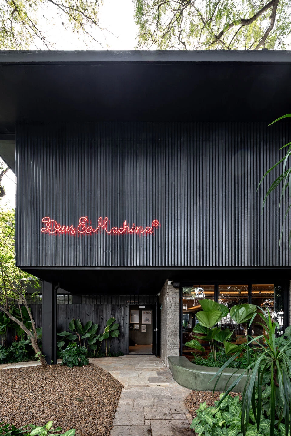 Deus E· Machina 商店丨巴西圣保罗丨Meireles Pavan Arquitetura-5