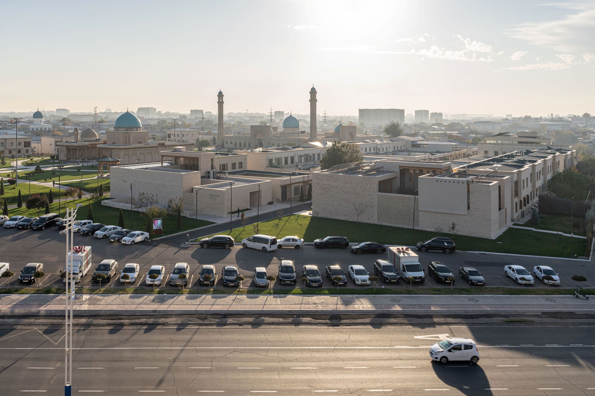 玛迪娜·卡西姆巴耶娃博物馆的苏扎尼刺绣品丨乌兹别克斯坦塔什干丨ARC Architects-62