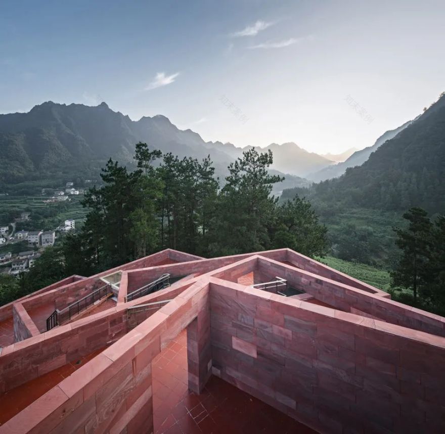 张家界红色石屋丨中国张家界丨素建筑设计事务所-67