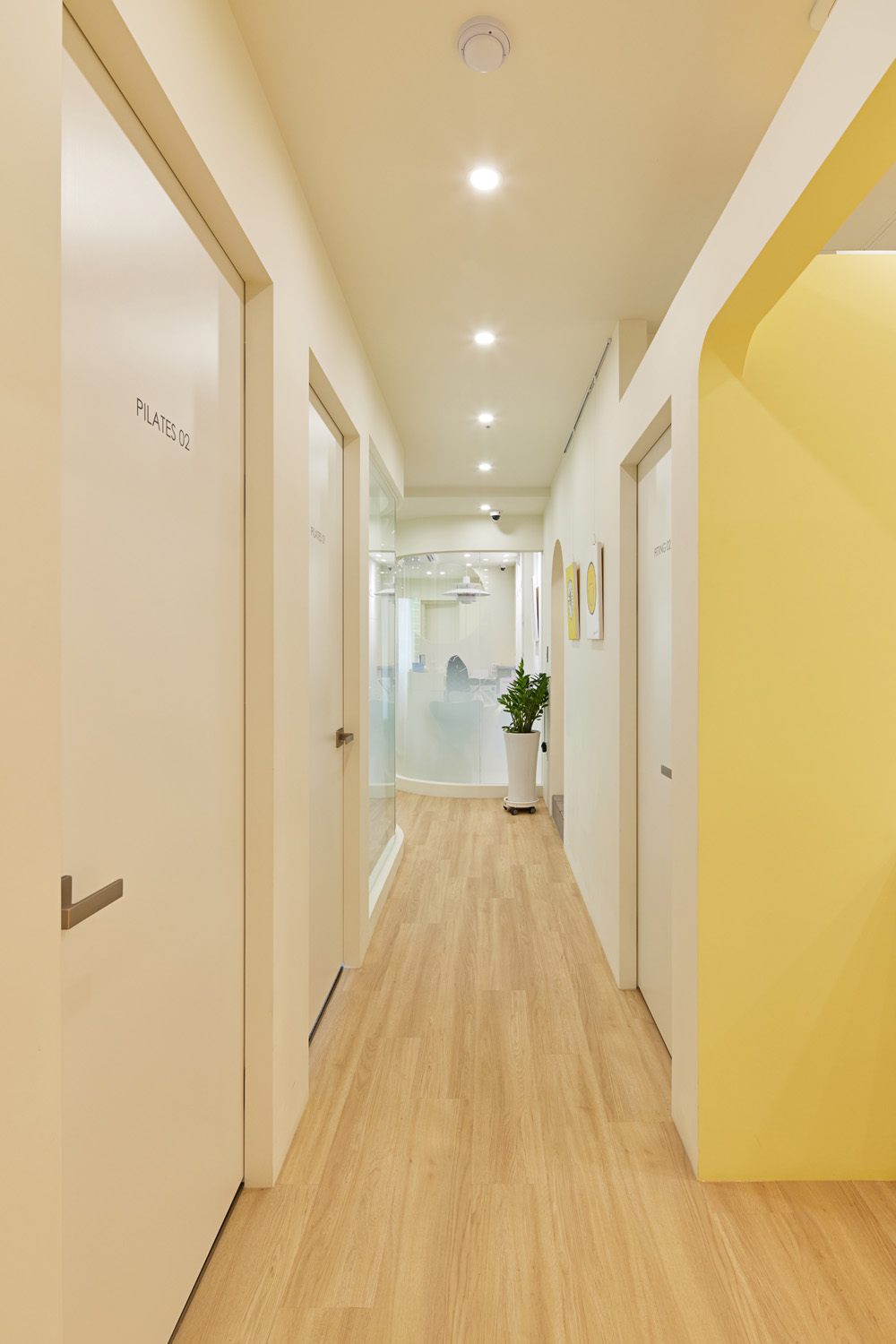 优雅白色调，打造温馨家居空间-16