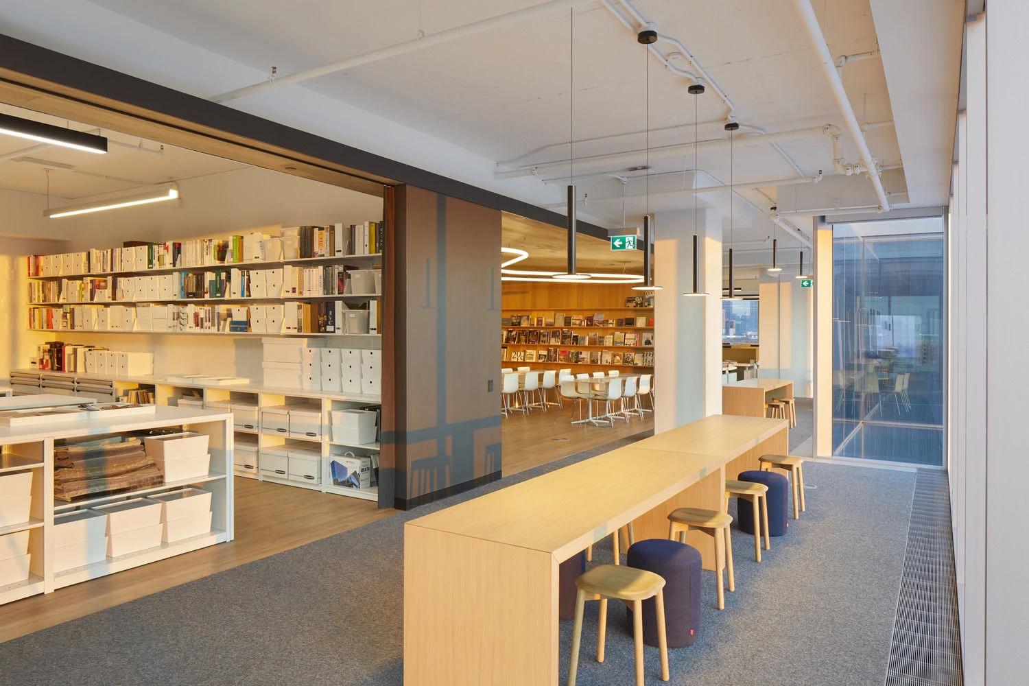 多伦多 KPMB Architects 办公室 | 温馨原木与城市景观的完美结合-38