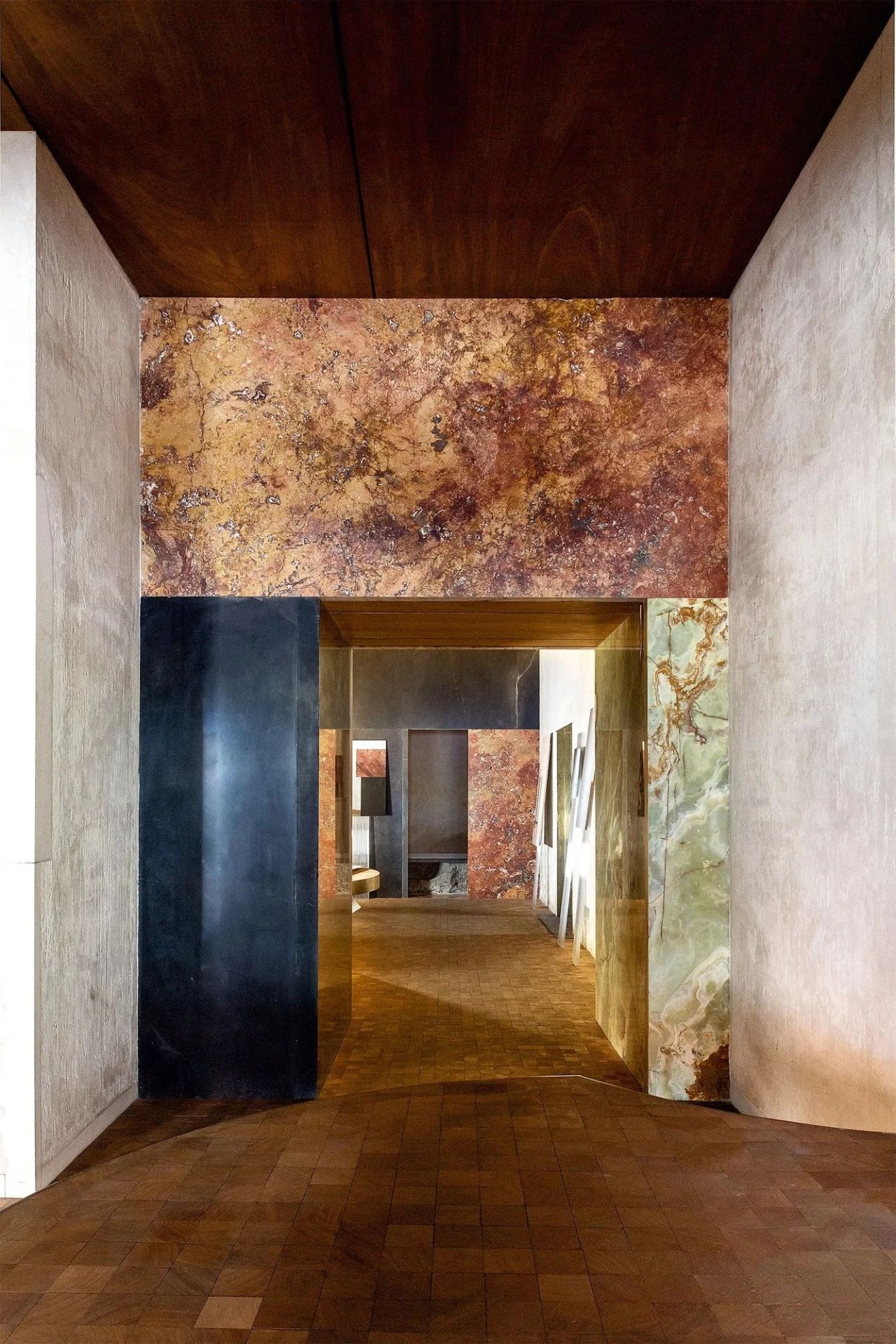 马德里 Brutalist 鞋履陈列室丨西班牙马德里丨Francisco Alonso-10