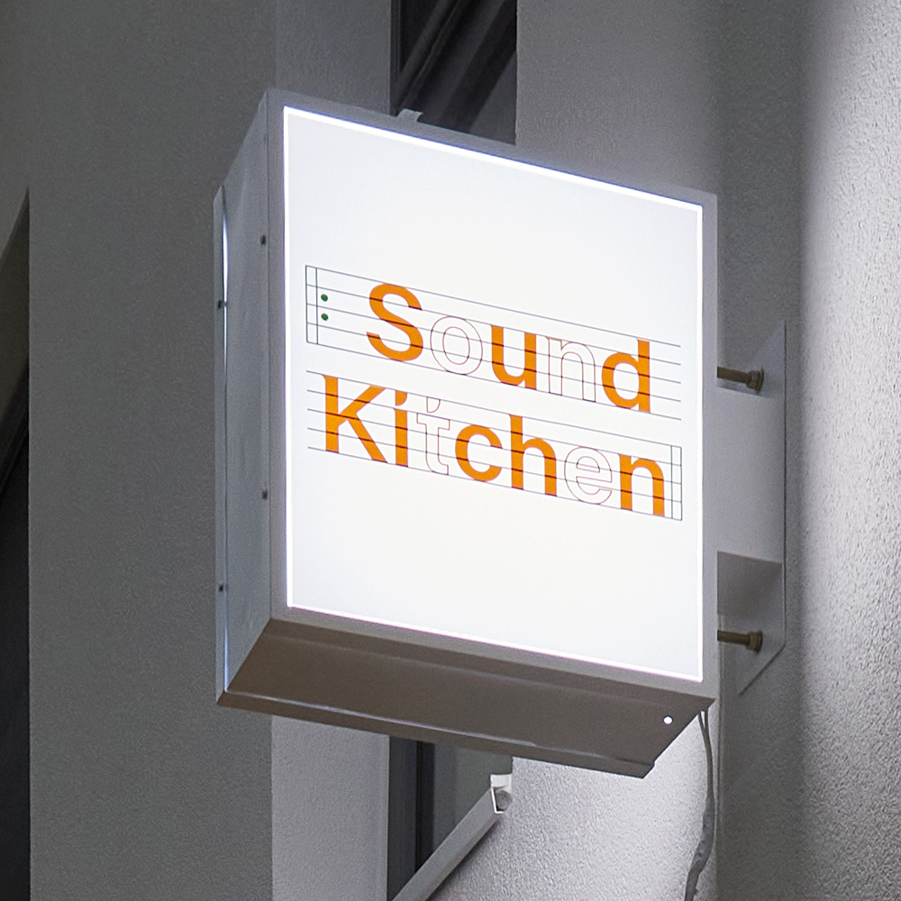 首尔 10 坪个性咖啡厅，打造休闲氛围-14