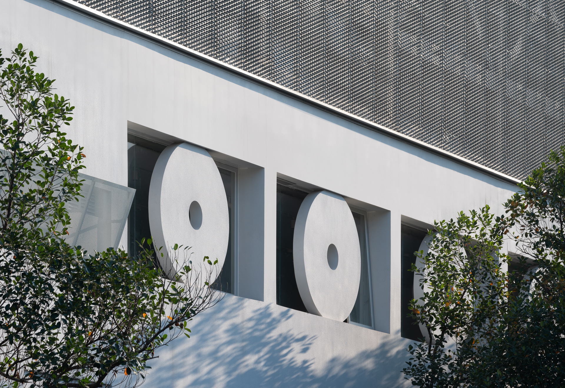 The Opened “White Box” Art Museum, OCAT-B10丨中国深圳丨MENG YAN | URBANUS-44