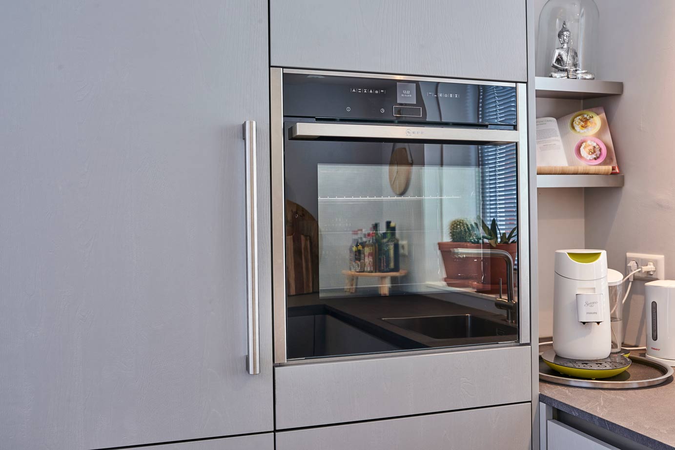 Ans家的现代U型厨房设计丨NetherlandsHaarlem丨Keur Keukens-16