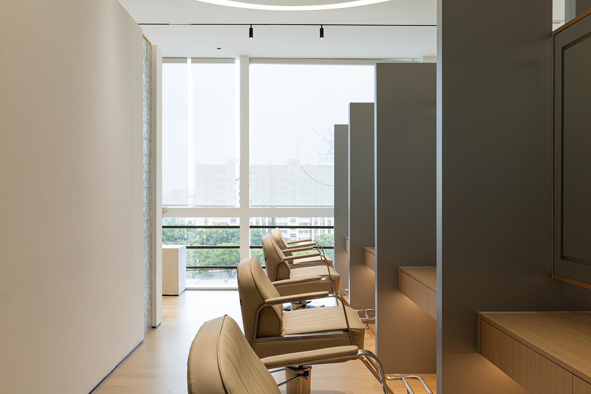 DX 理发店丨几塑空间设计-11