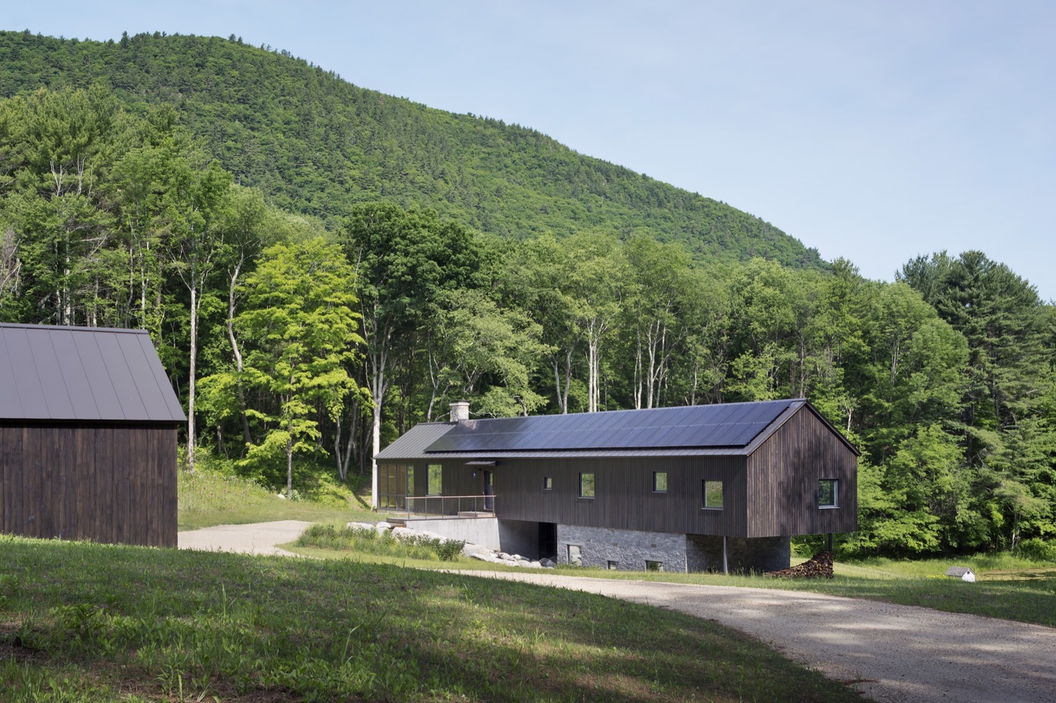 山间隐居的自然之居-48