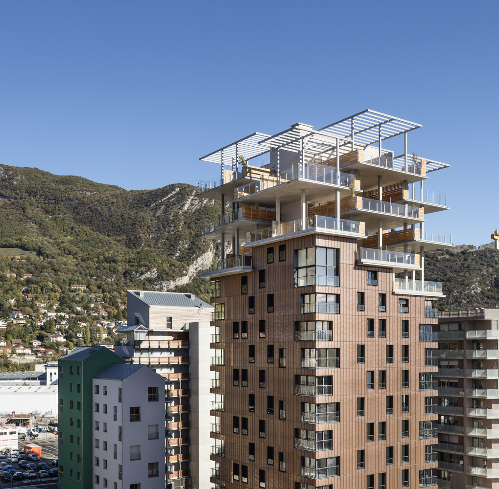 绿云之上的创新垂直公平住宅-46