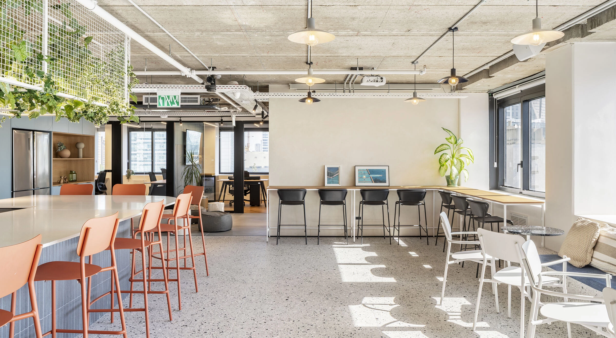 Swimm 办公室 | 简约明亮,展现灵动创新企业文化-5