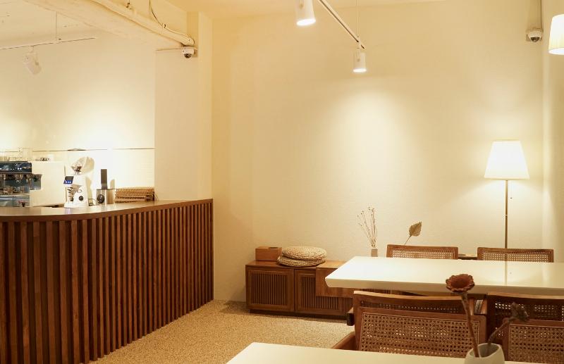 简约设计 21 平米咖啡厅 展现北欧风魅力-10