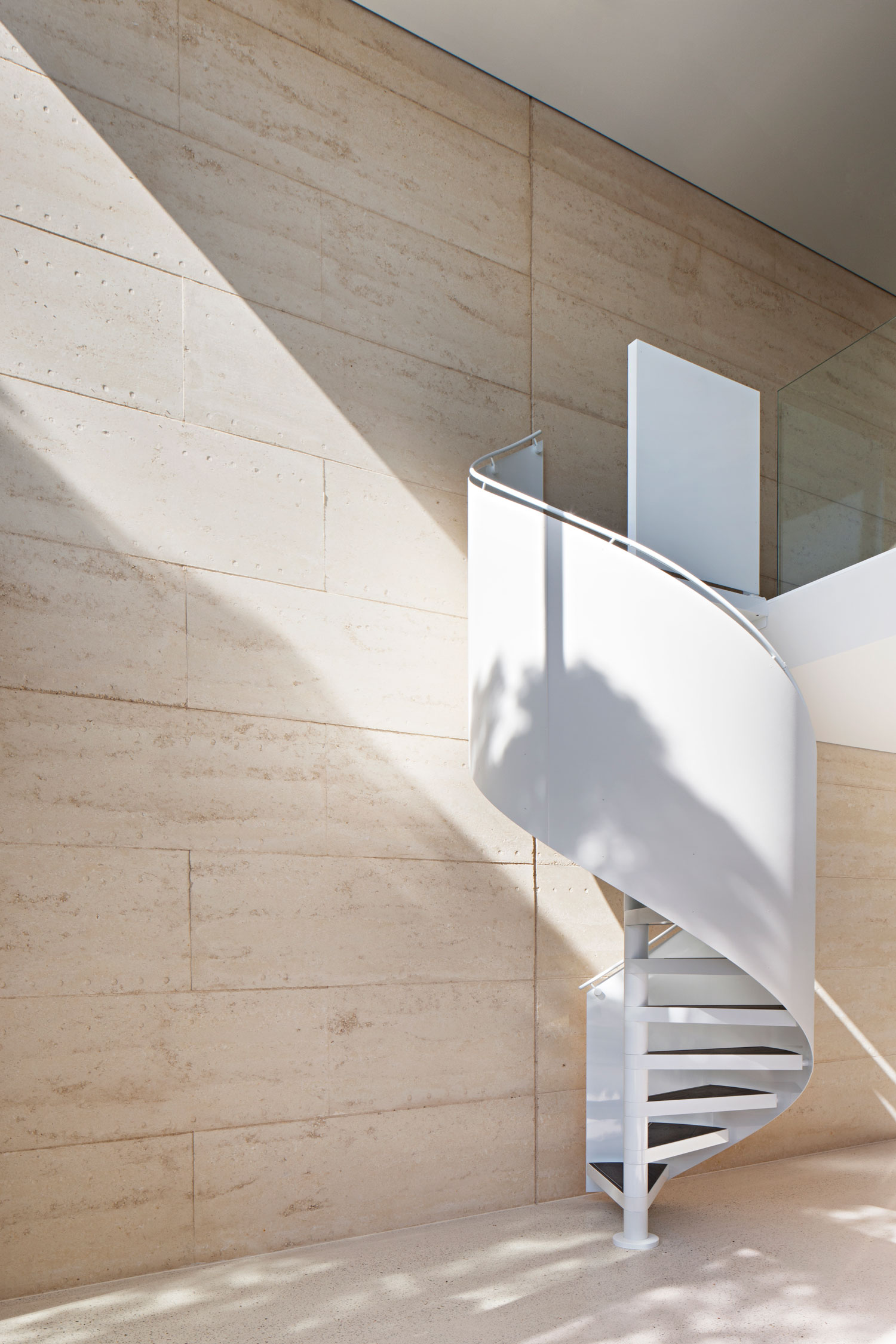 Layer House in Regional Victoria by Robson Rak-6