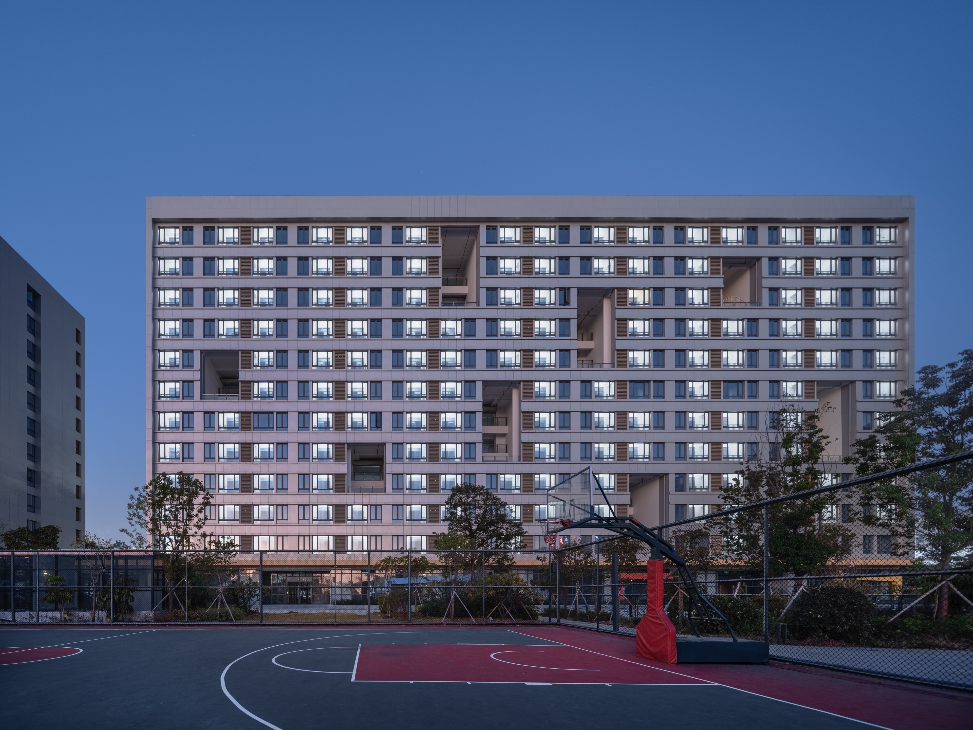 深圳航空公司总部东区员工宿舍(B19,B20)丨中国深圳丨深圳大学建筑设计研究院有限公司“钟中+钟波涛”工作室-43