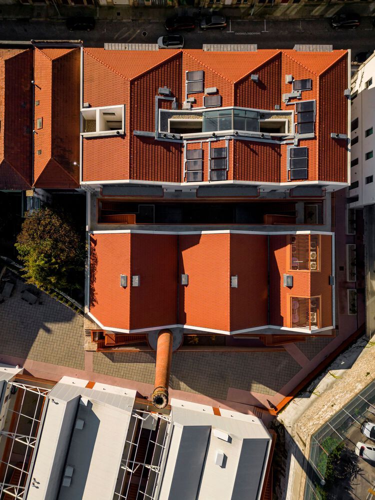 葡萄牙 António Granjo 混合用途综合建筑丨碎片-17