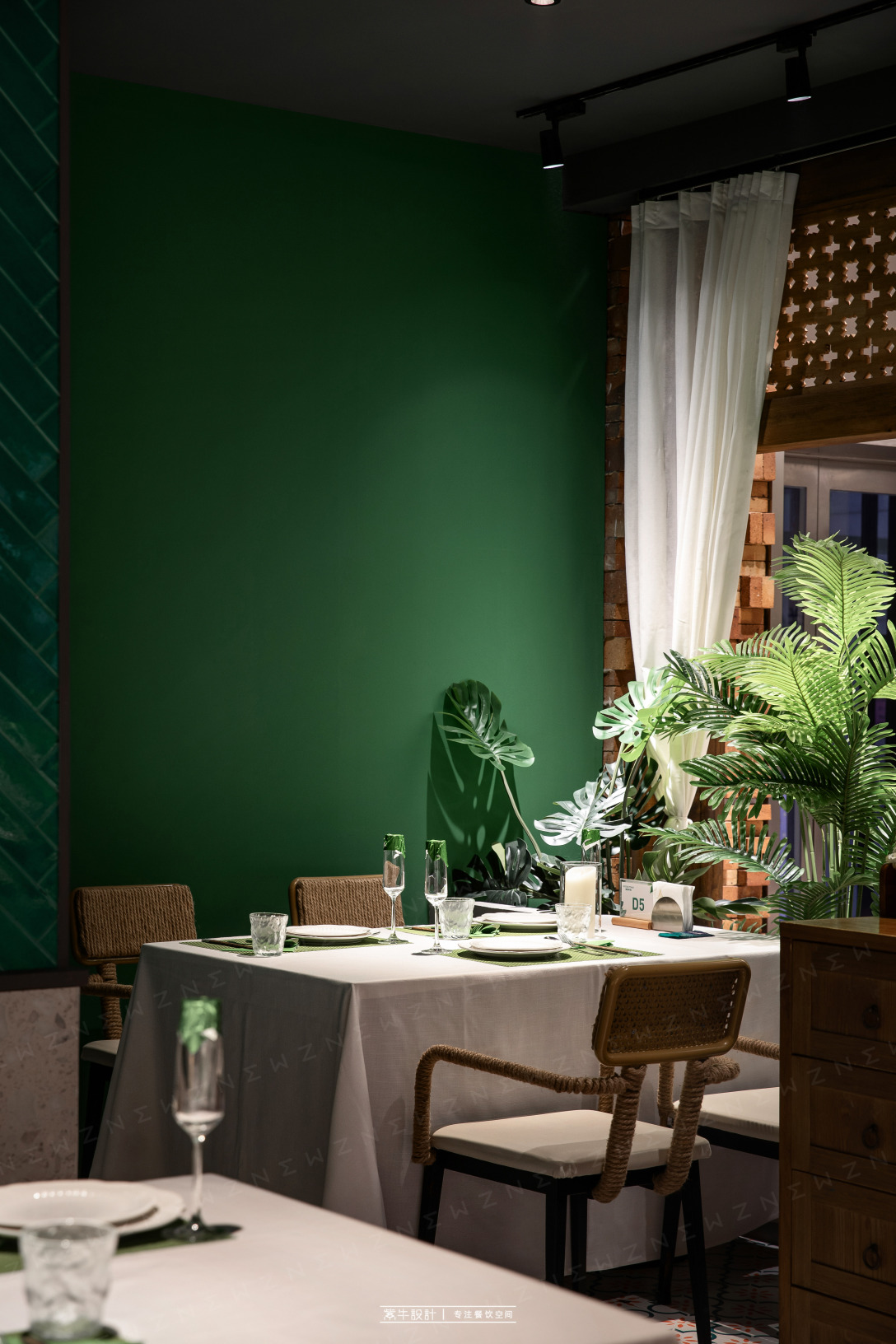 GOOD THAI 古德泰(泊富店)室内设计丨中国长沙丨紫牛餐饮空间设计-11
