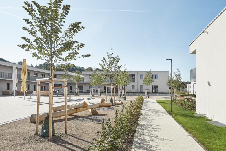 在班拉赫的圣约瑟夫之家居住丨德国丨Wiederkehr Landschaftsarchitekten-6