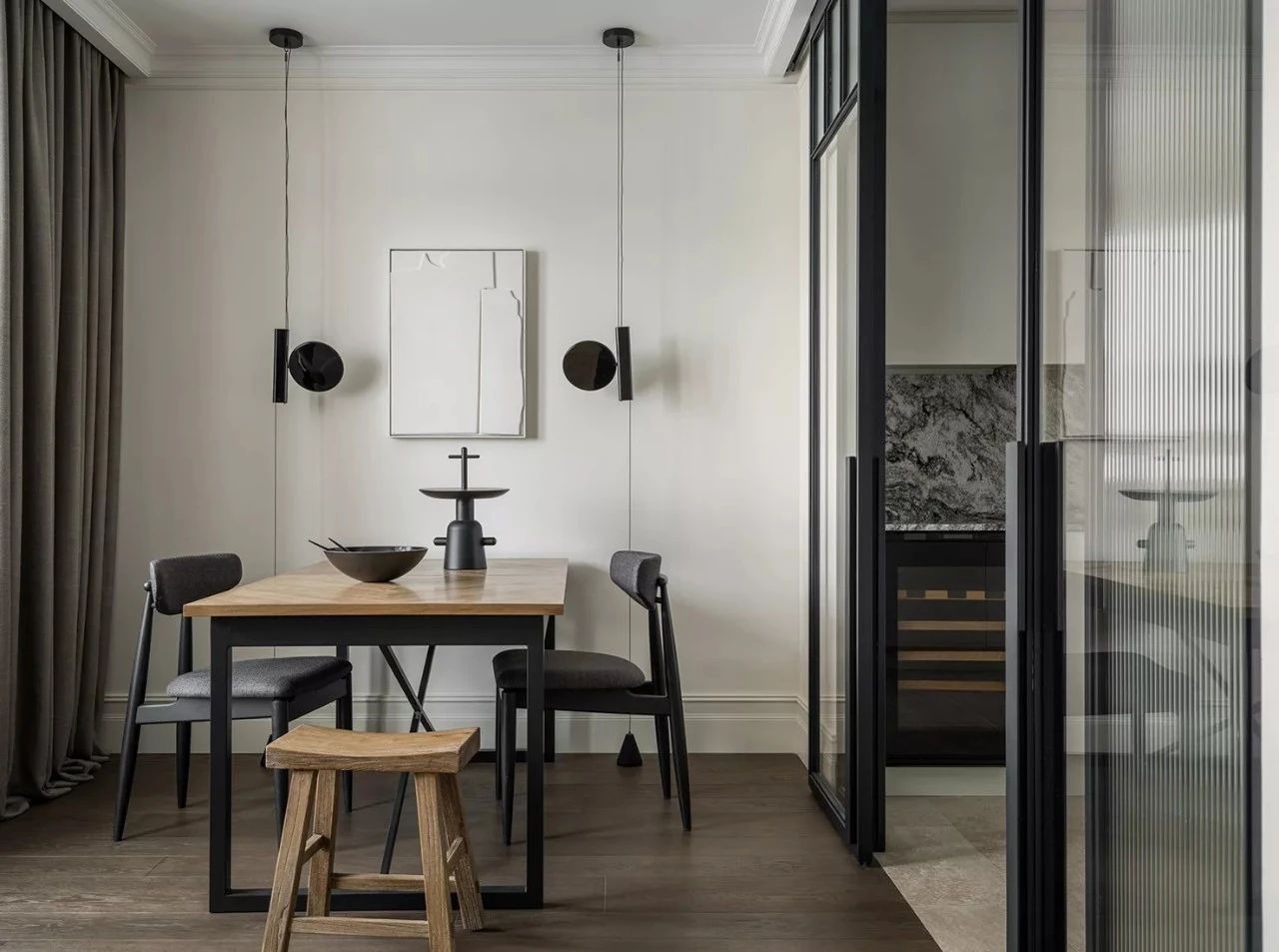 夫妻俩的 147㎡单色空间设计丨Valery Senkina-18