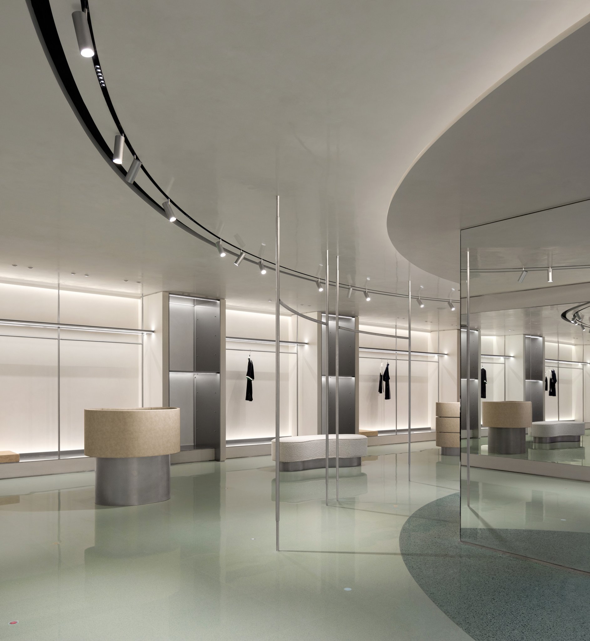 Mark & Lona北京旗舰店丨中国北京丨STUDIO 4,301-32