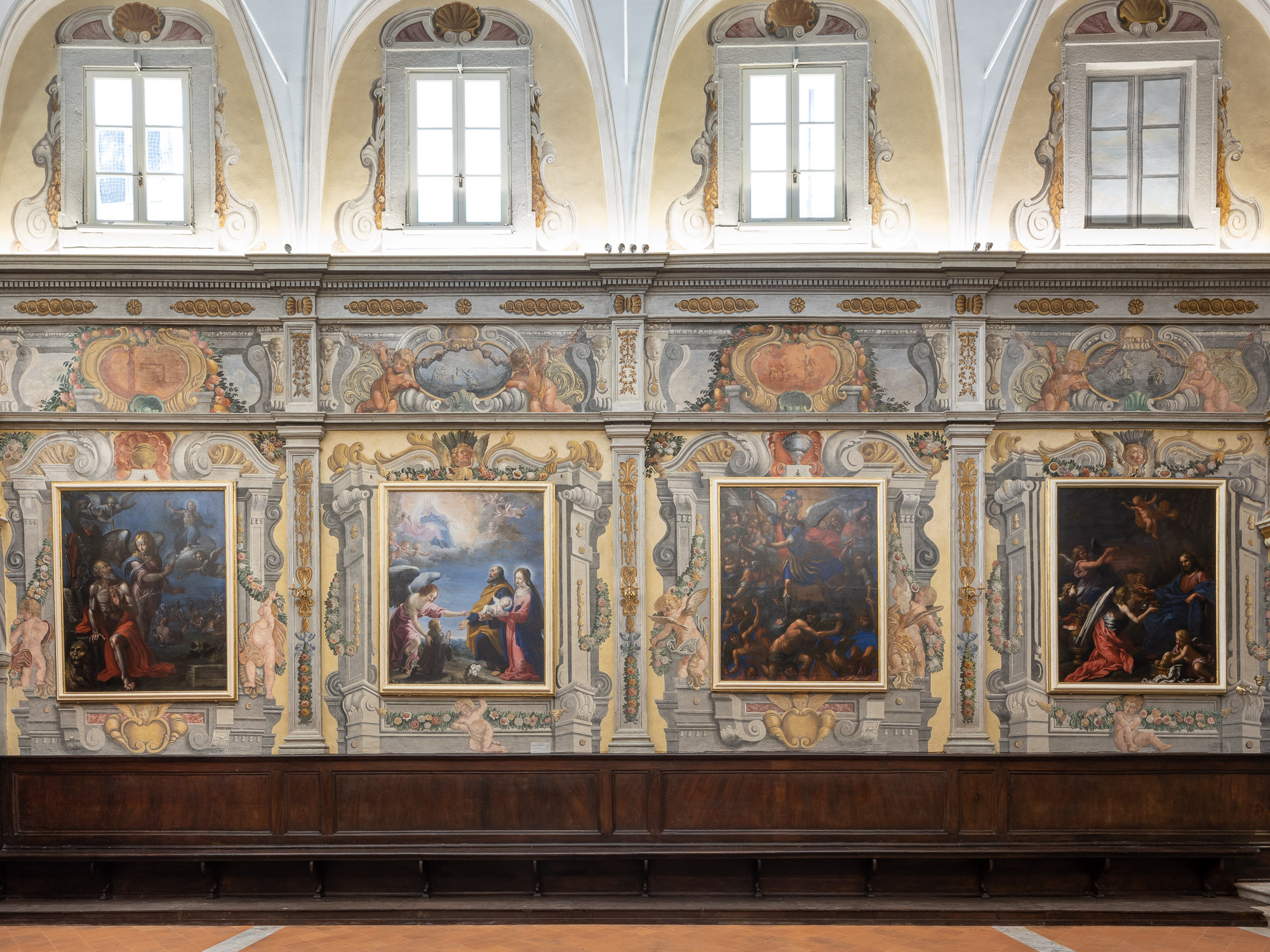 光影交织下的历史教堂修复-22