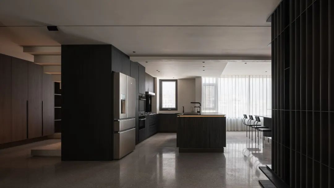 现代极简诗意居所 · 西安浐灞半岛 310㎡顶跃设计丨中国西安丨青马设计-24