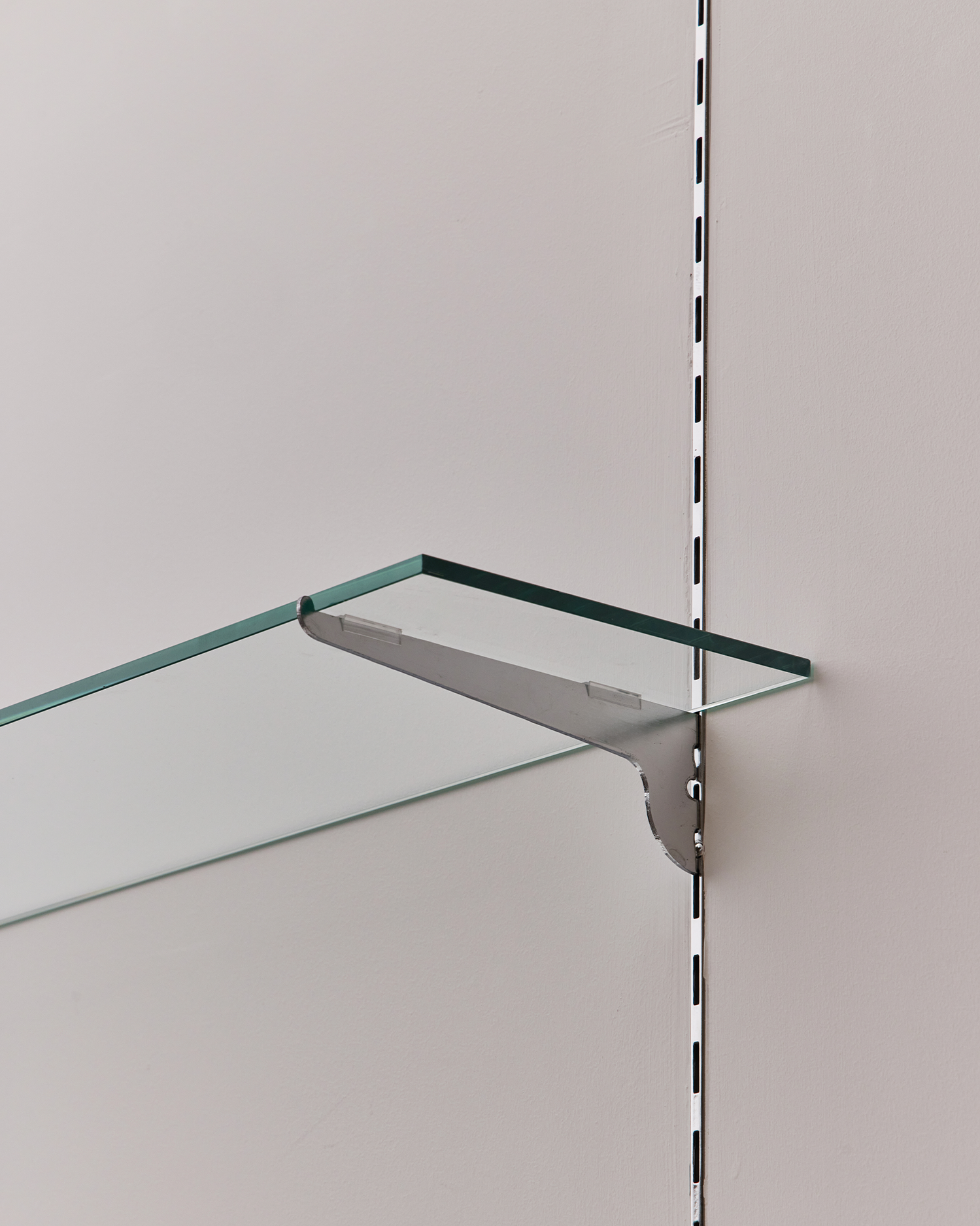 由于 Hoffee Doffee 不是常见的英文词汇组合，没有明确的、约定俗成的含义，难以准确翻译这可能是一个自创的品牌名、昵称或特定情境下使用的词语因此，无法提供准确翻译 丨Docent Design-20