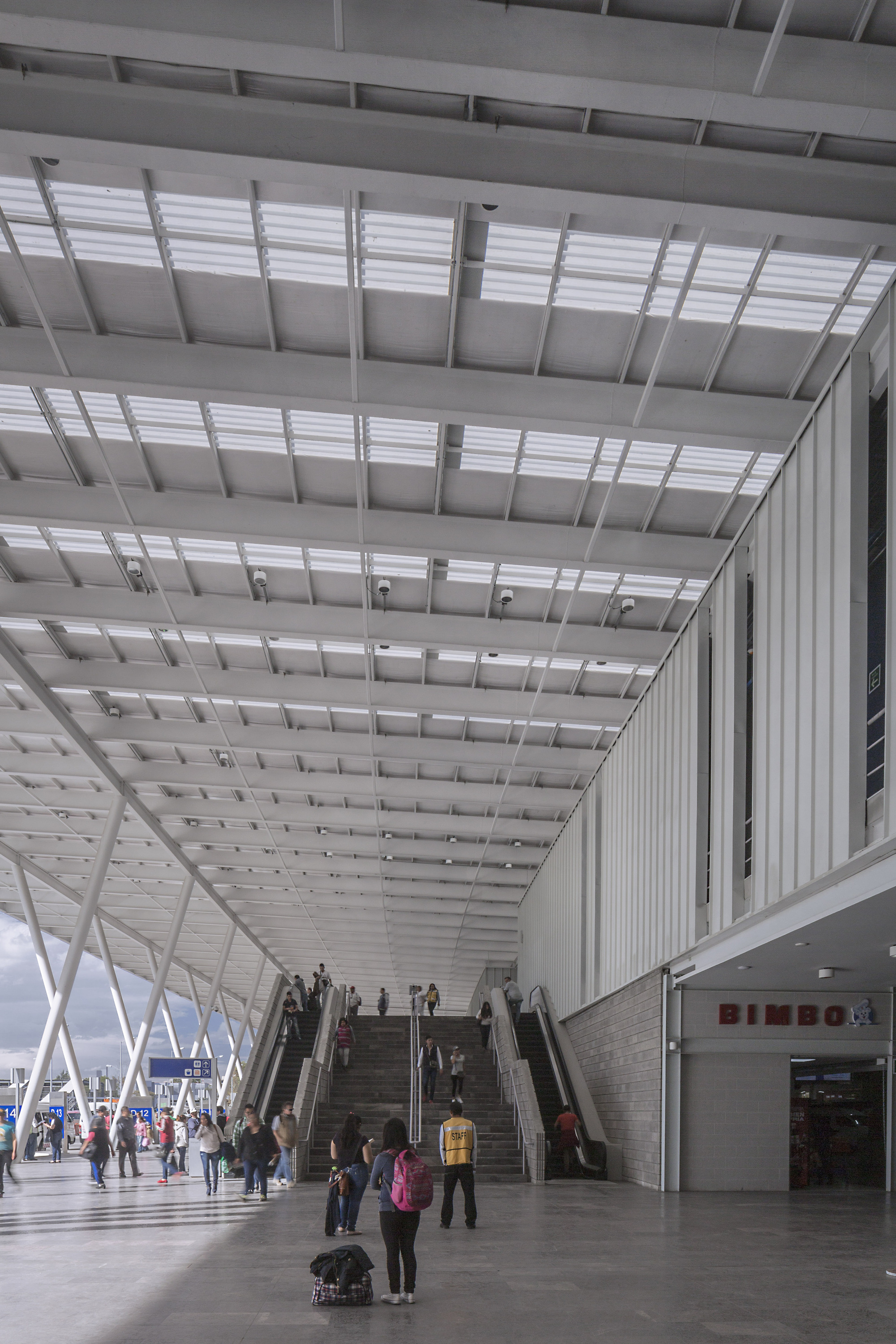 墨西哥城 Cuatro Caminos TOD 项目 | 公交枢纽与商业综合体的创新设计-7