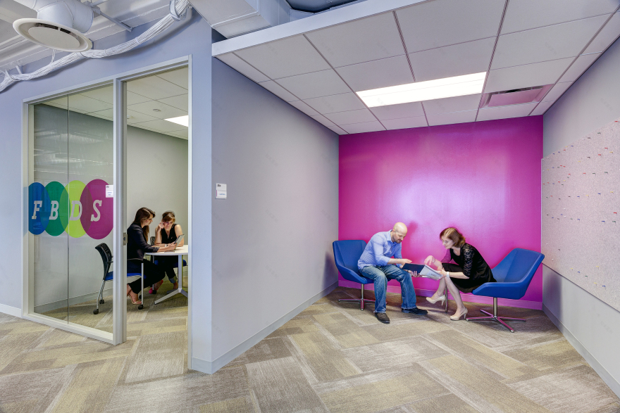 Initiative 项目 | IPG 旗下营销机构的全开放式办公室设计-12