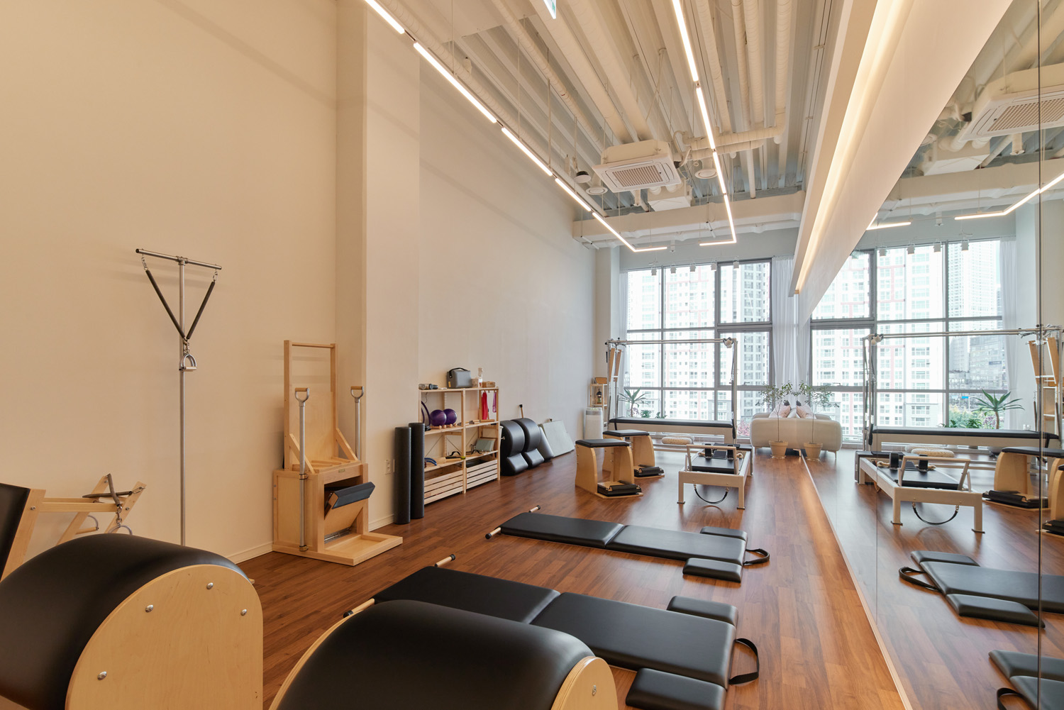 白色与木质，打造温馨的 27 平米公寓-6